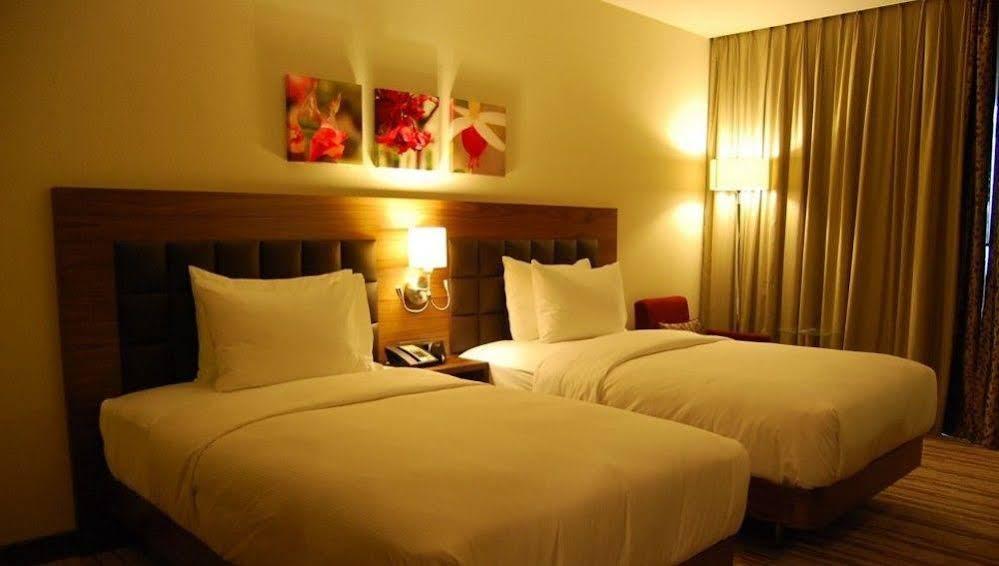 Hilton Garden Inn אסקיסהיר מראה חיצוני תמונה